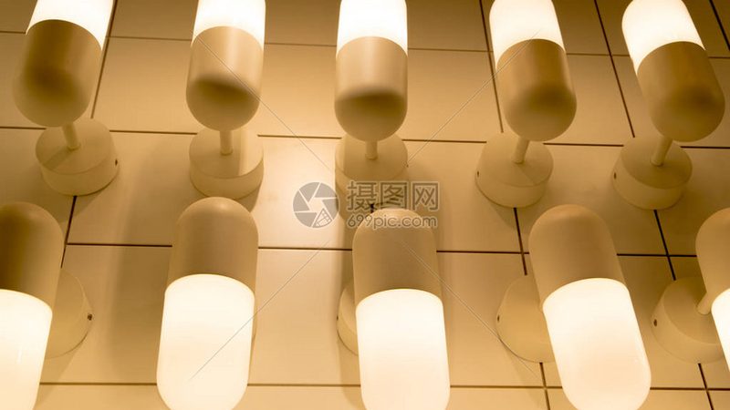 工业照明加盟：揭秘选购厂家关键因素